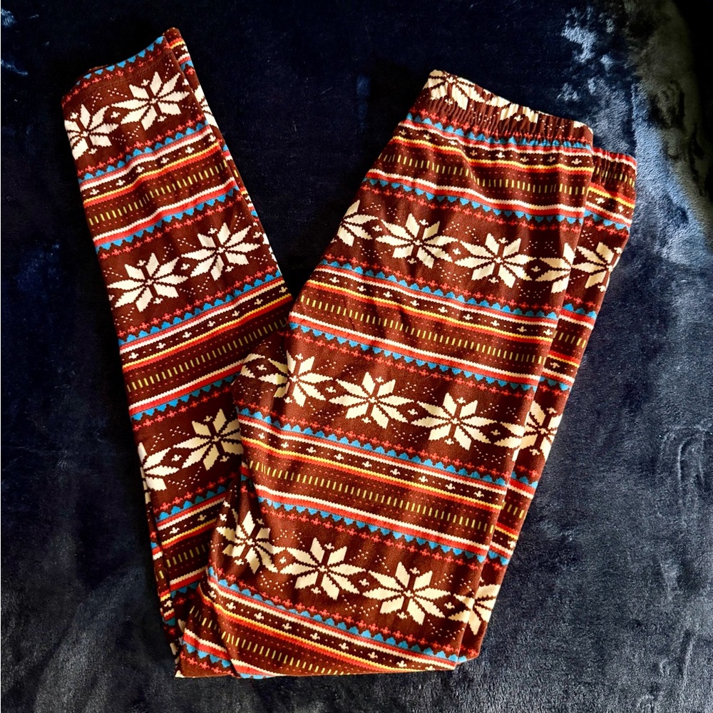 Women's Snowflake Patterned Leggings - Brown & Cream